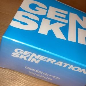 If you are looking for dewier fresher-looking peepers grab these ASAP.